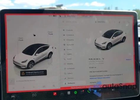 2023 Tesla Model Y Awd/Long Range Dual Motor All-Wheel Drive z USA, uszkodzony, nr VIN 7SAYGAEE1PF700262